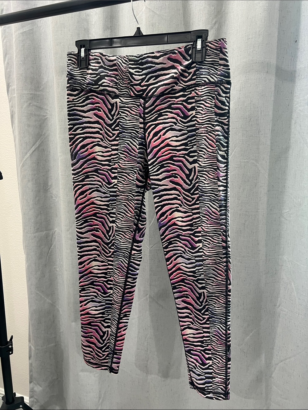 Womens Pink Zebra Print Active Leggings